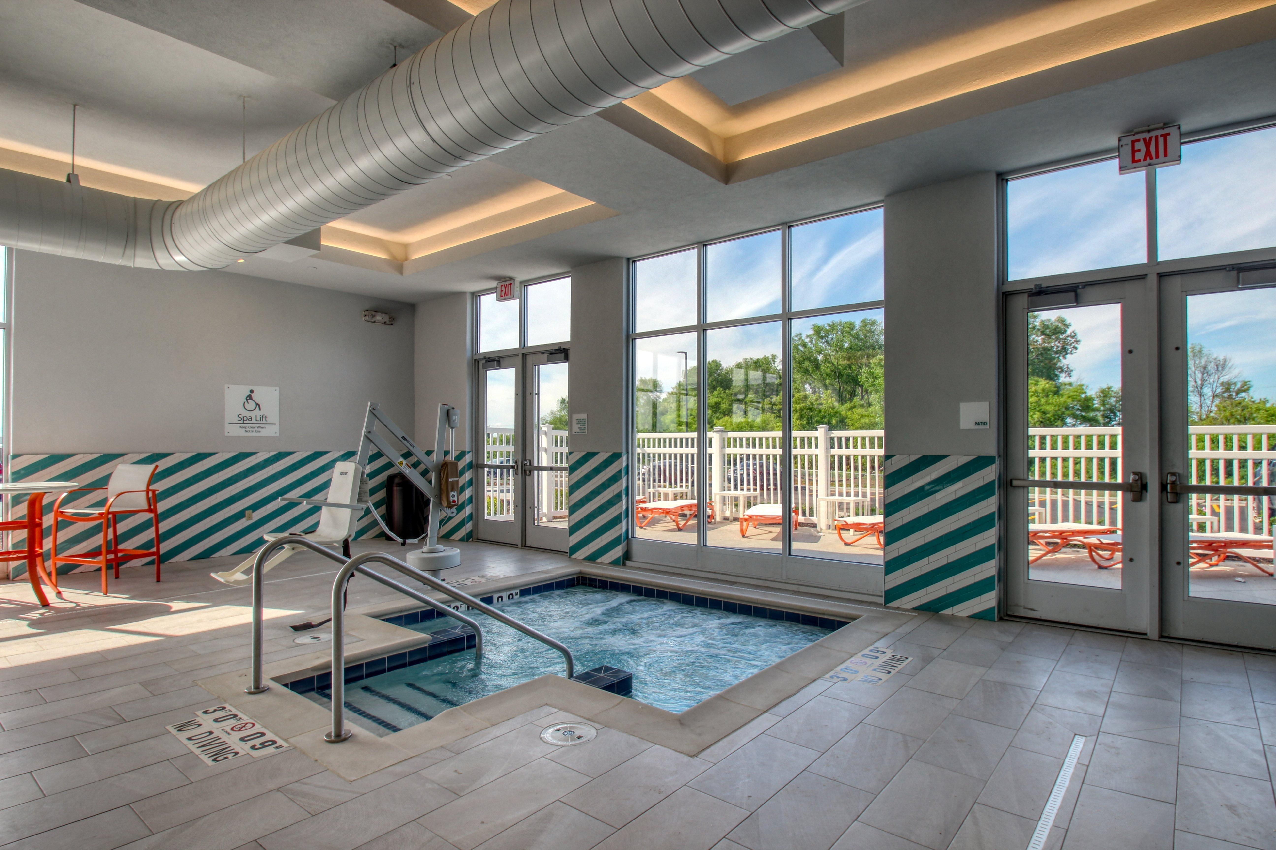 Holiday Inn - Appleton By Ihg Exterior photo